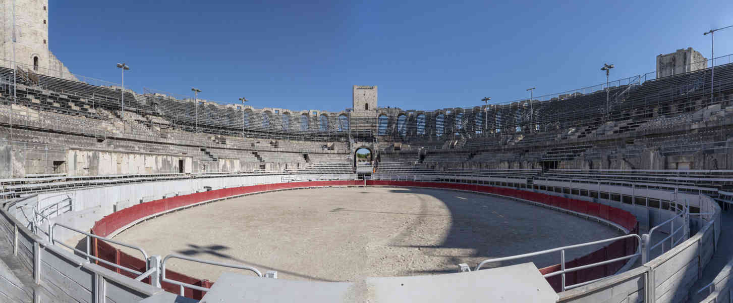 Francia - Arles 025 - Anfiteatro.jpg